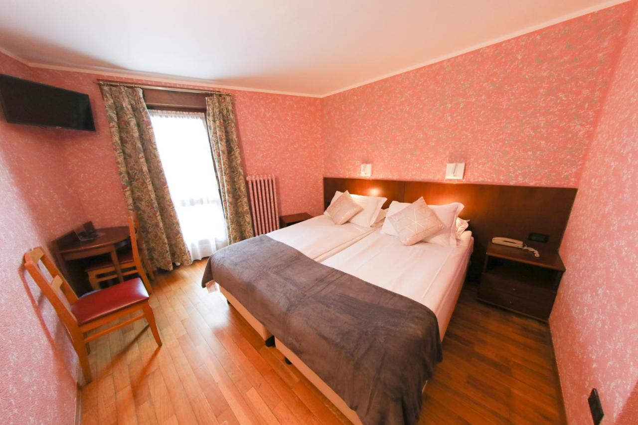 Hotel Sporting Breuil-Cervinia Exteriér fotografie
