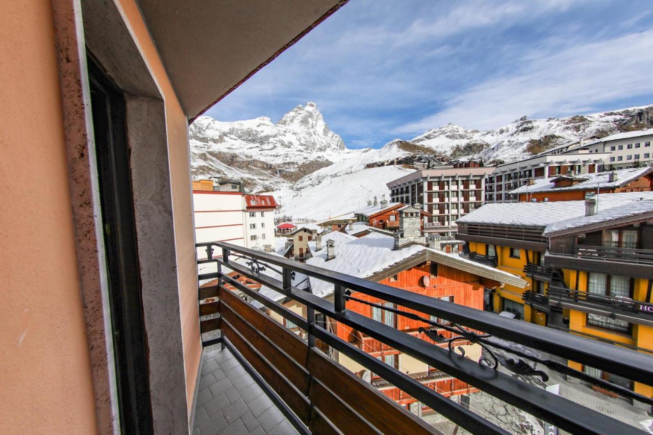 Hotel Sporting Breuil-Cervinia Exteriér fotografie