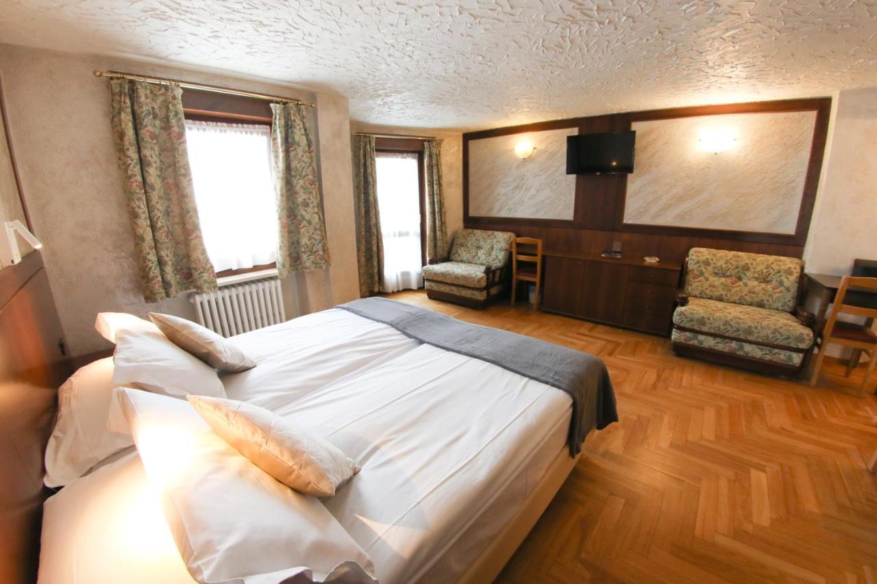 Hotel Sporting Breuil-Cervinia Exteriér fotografie