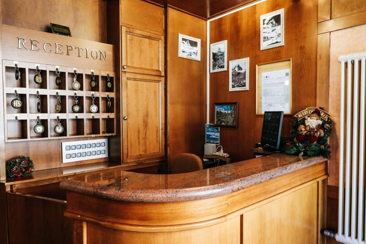 Hotel Sporting Breuil-Cervinia Exteriér fotografie